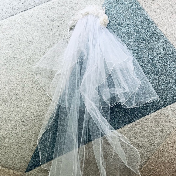 Vintage Beaded Wedding Veil - Picture 2 of 3